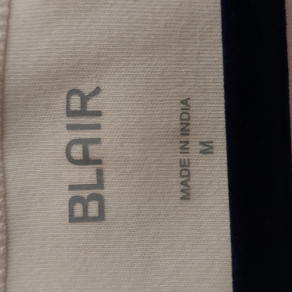 BLAIR White Short Sleeve Asymmetrical Tee Top - Picture 2 of 9